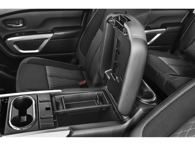 2023 Nissan Titan CREW CAB