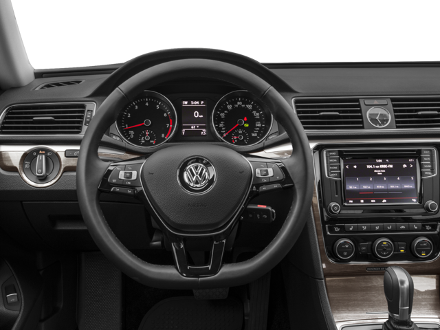 2017 Volkswagen Passat SEL Premium photo 2