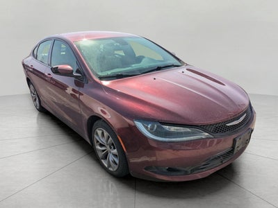 2015 Chrysler 200 4dr Sdn S FWD