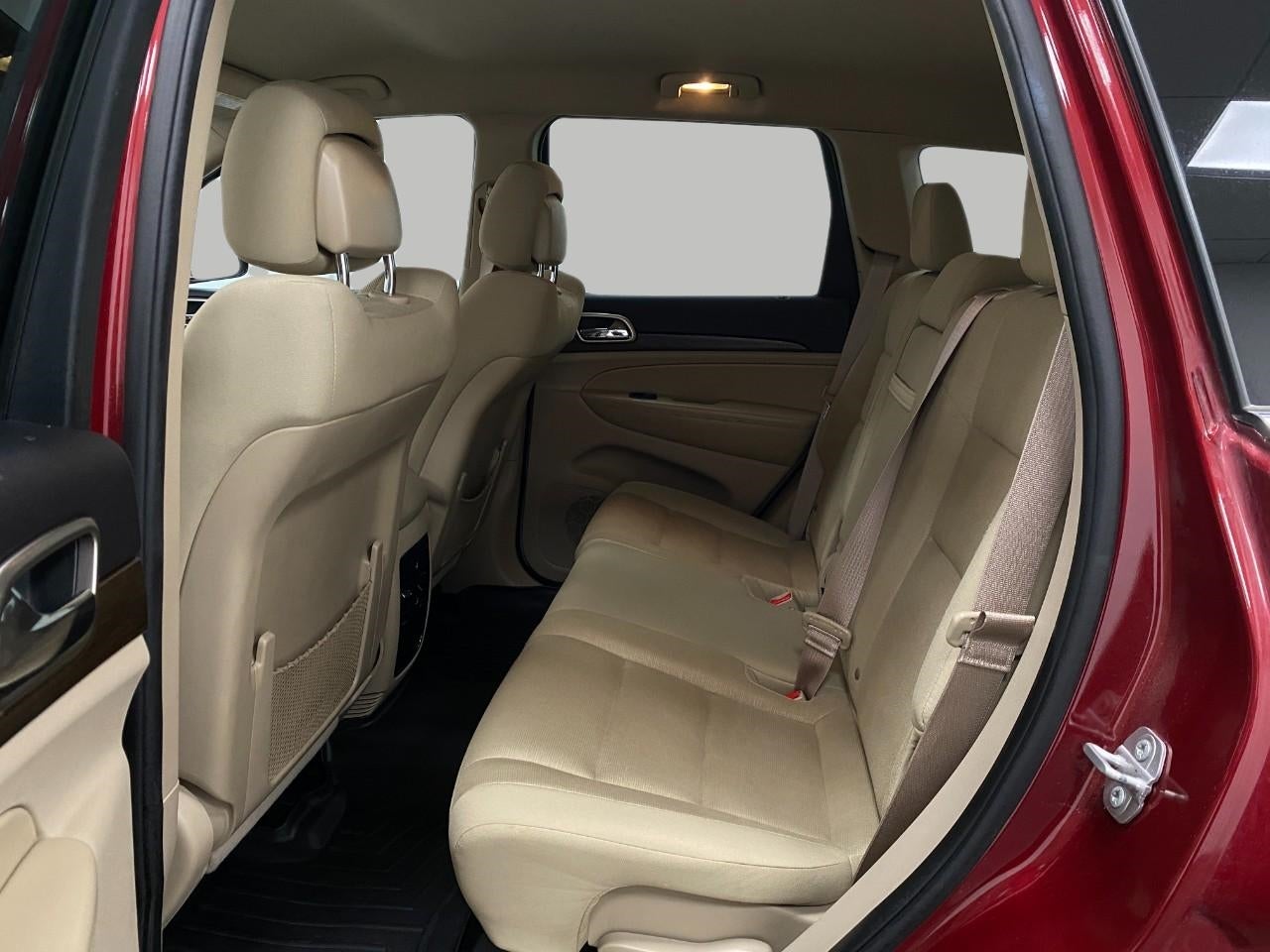 2015 Jeep Grand Cherokee 4WD 4dr Laredo