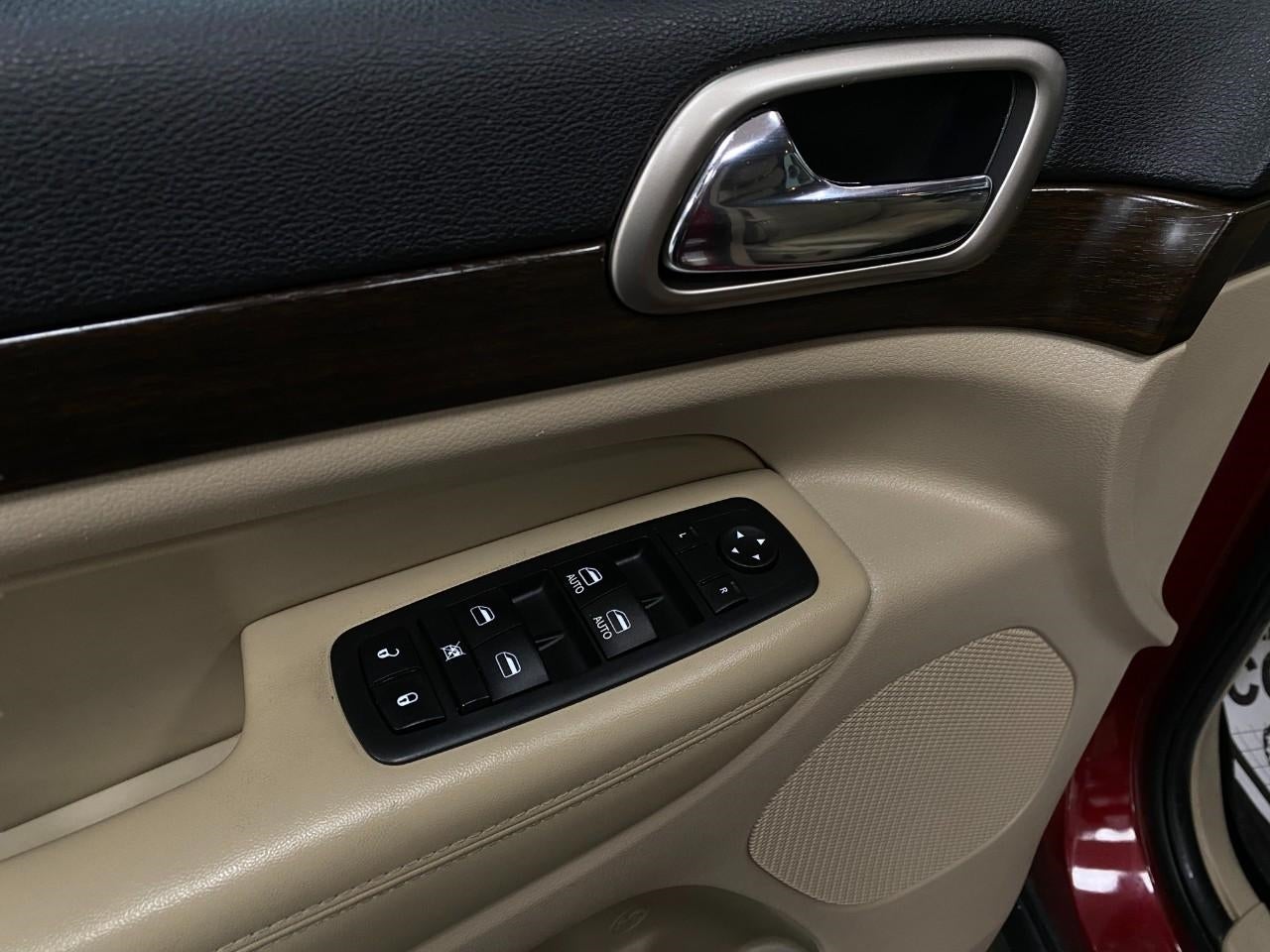 2015 Jeep Grand Cherokee 4WD 4dr Laredo