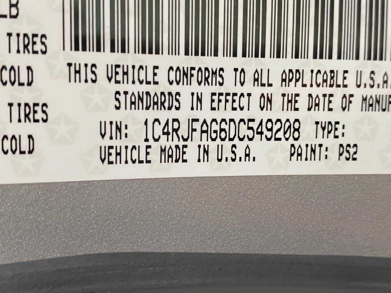 2013 Jeep Grand Cherokee 4WD 4dr Laredo