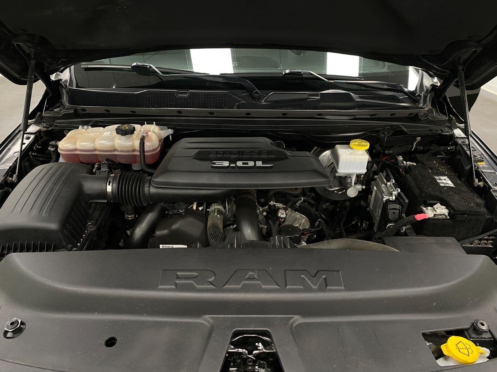 2023 RAM 1500 Lone Star 4x4 Crew Cab 5'7 Box