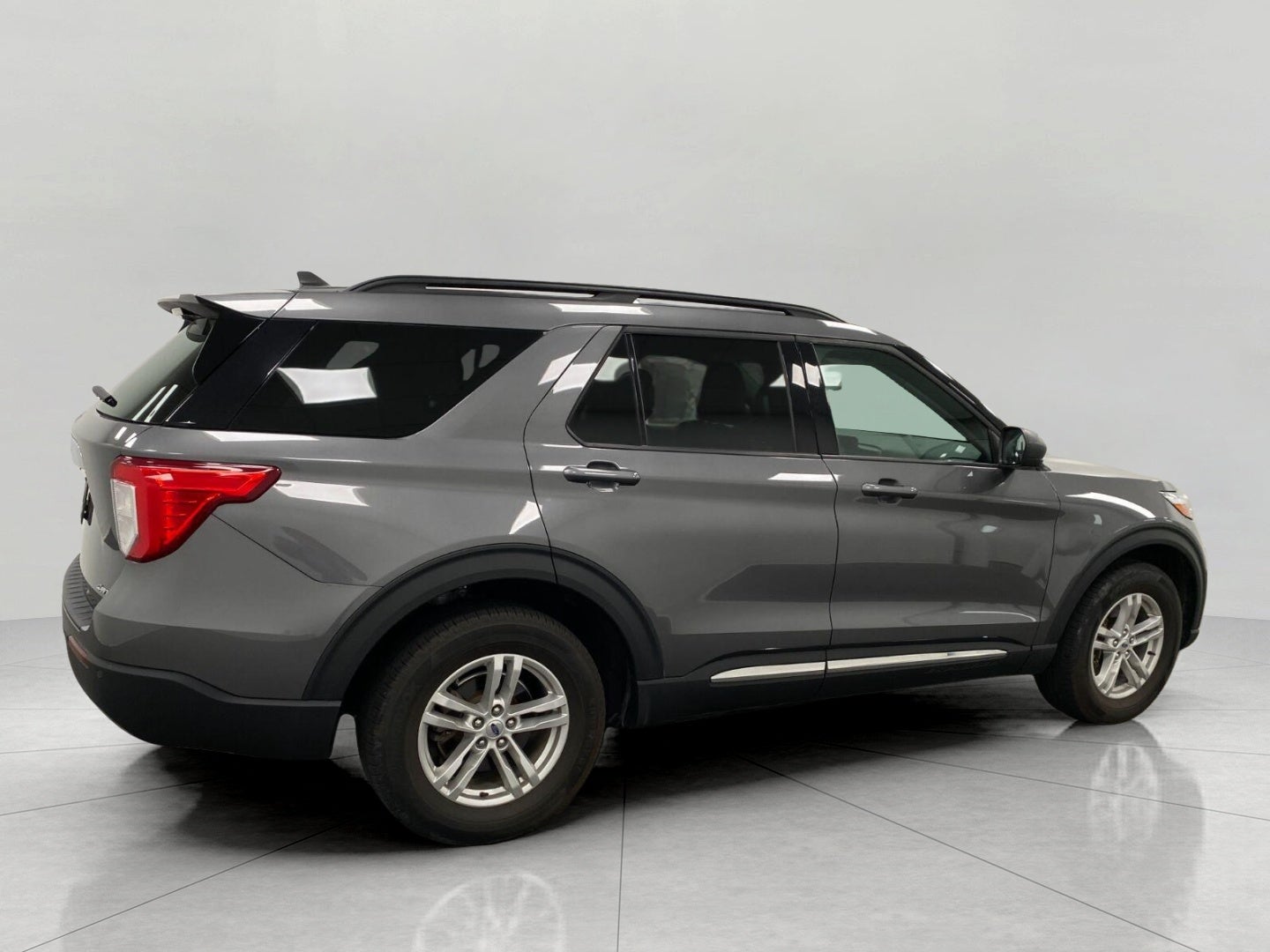 2023 Ford Explorer XLT 4WD