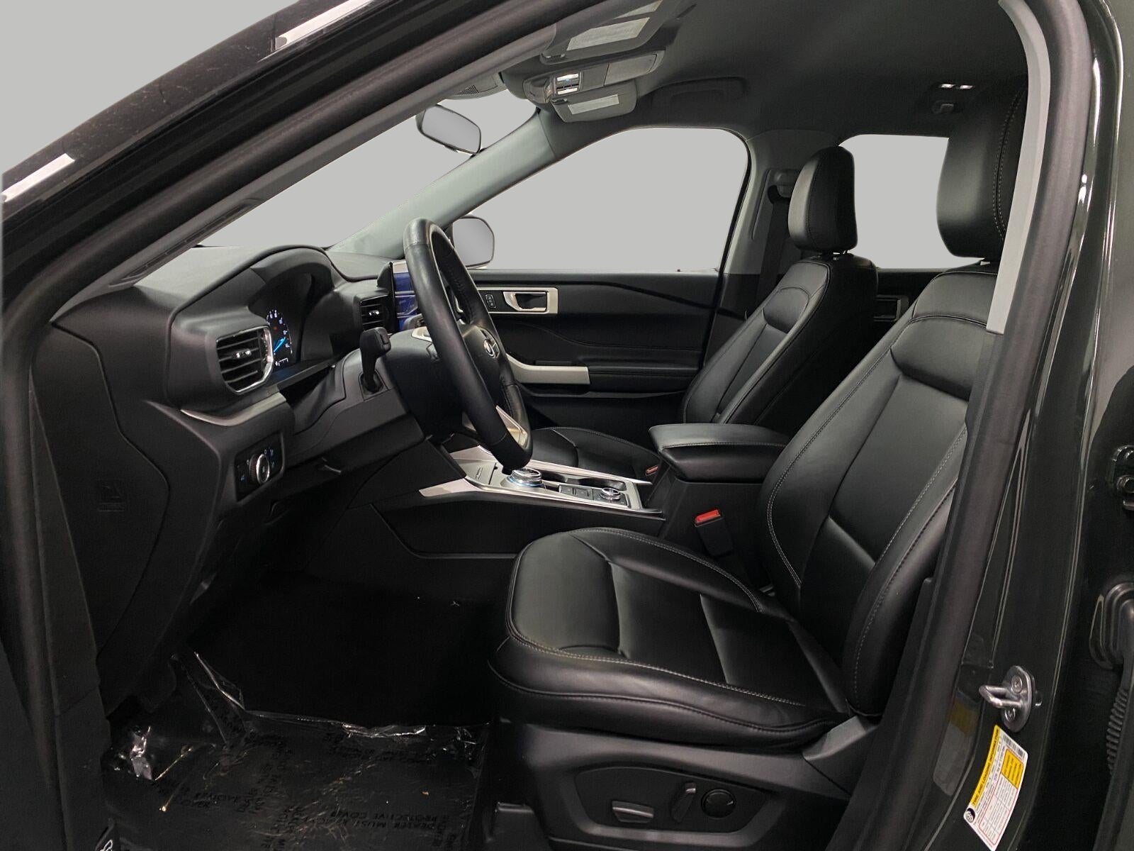 2024 Ford Explorer XLT 4WD