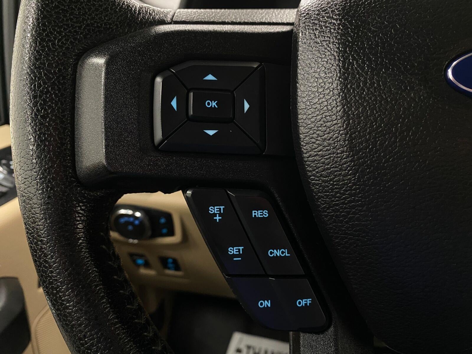 2016 Ford F-150 4WD SuperCrew 145 XLT
