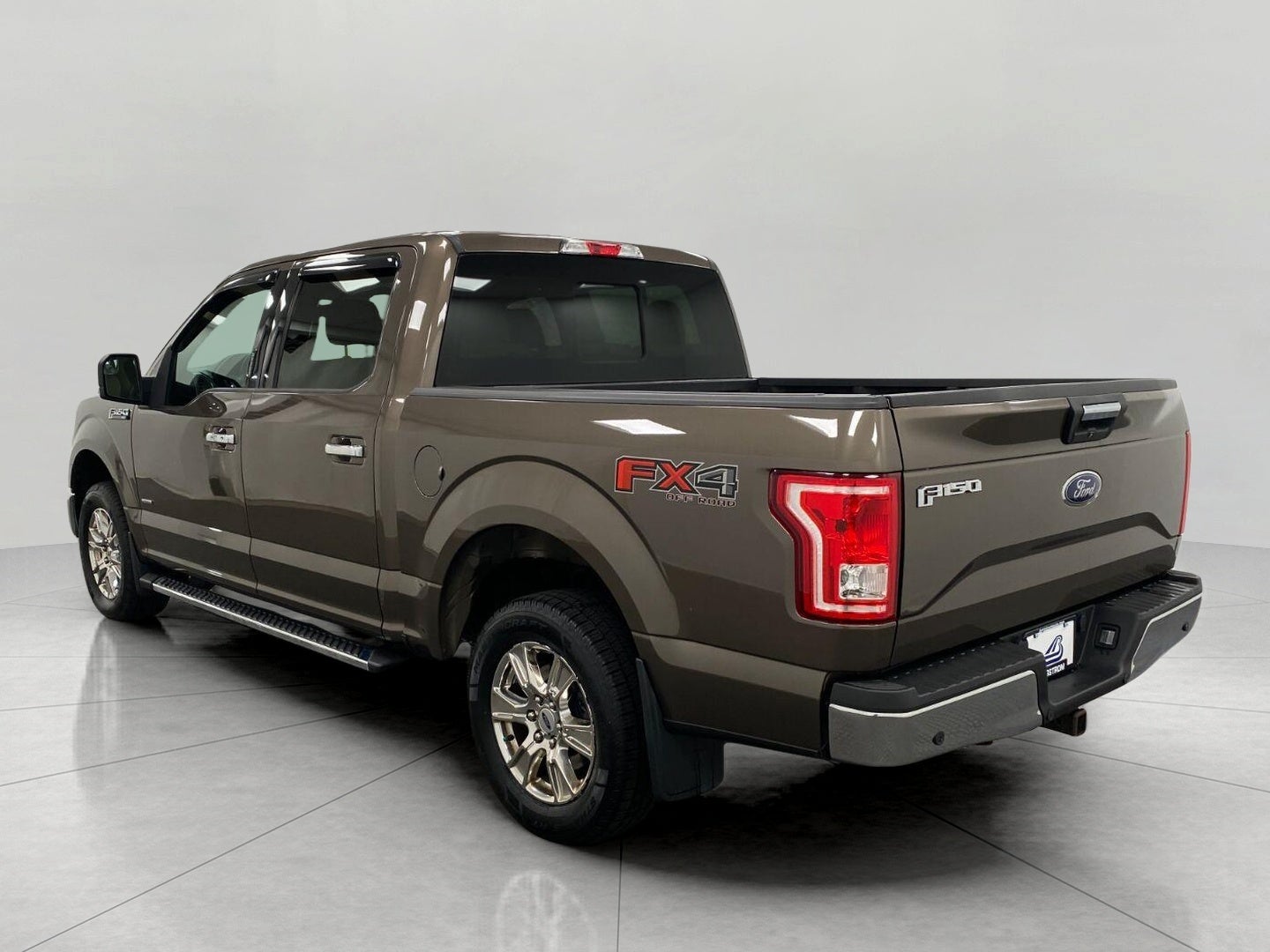 2016 Ford F-150 4WD SuperCrew 145 XLT