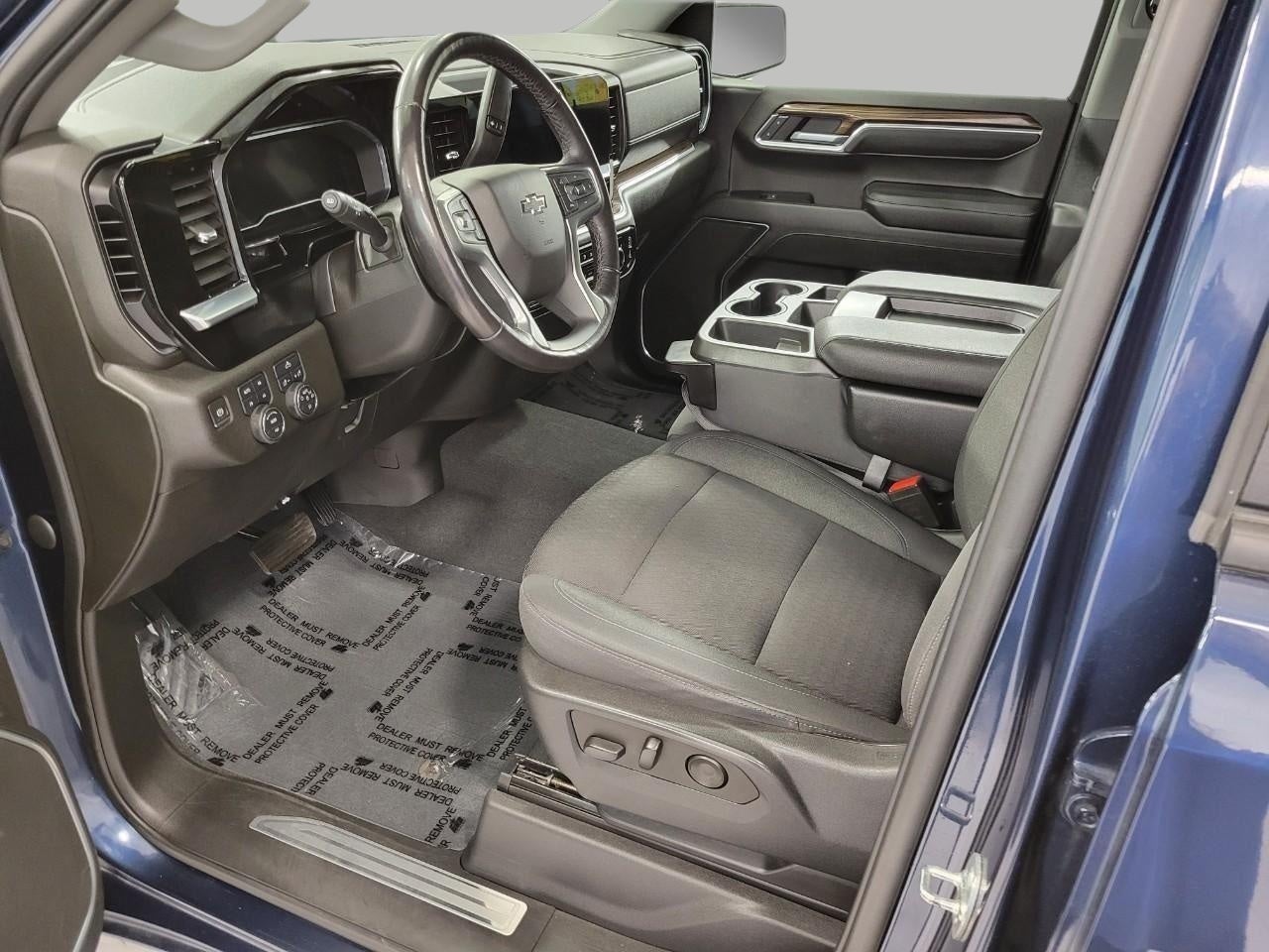 2022 Chevrolet Silverado 1500 4WD Crew Cab 147 RST