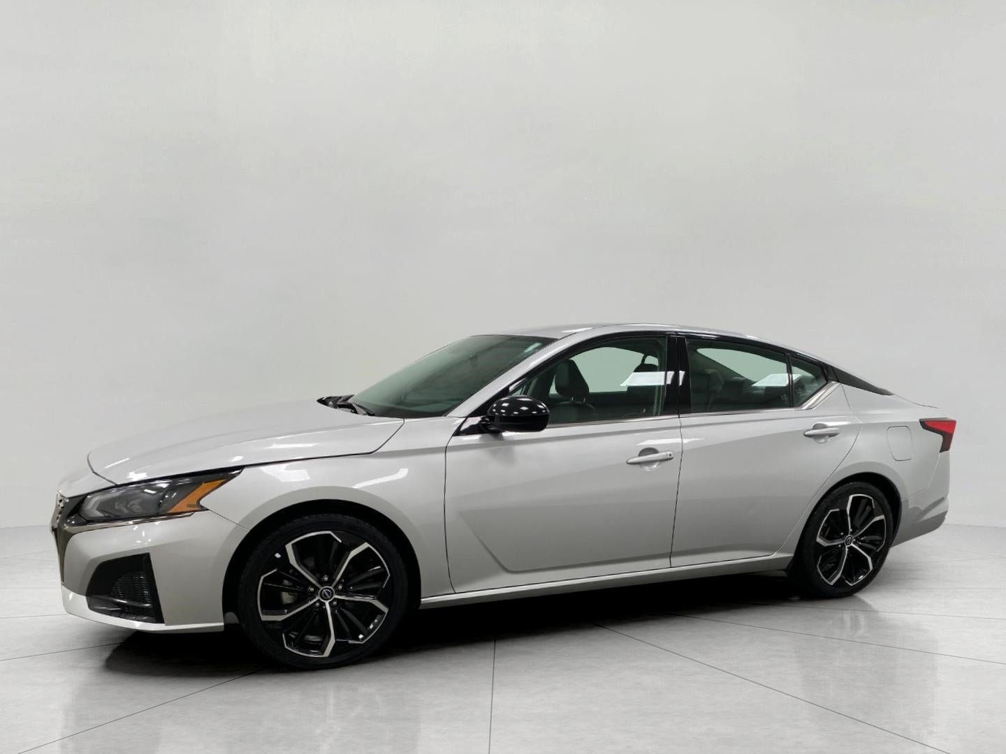 2024 Nissan Altima 2.5 SR Sedan