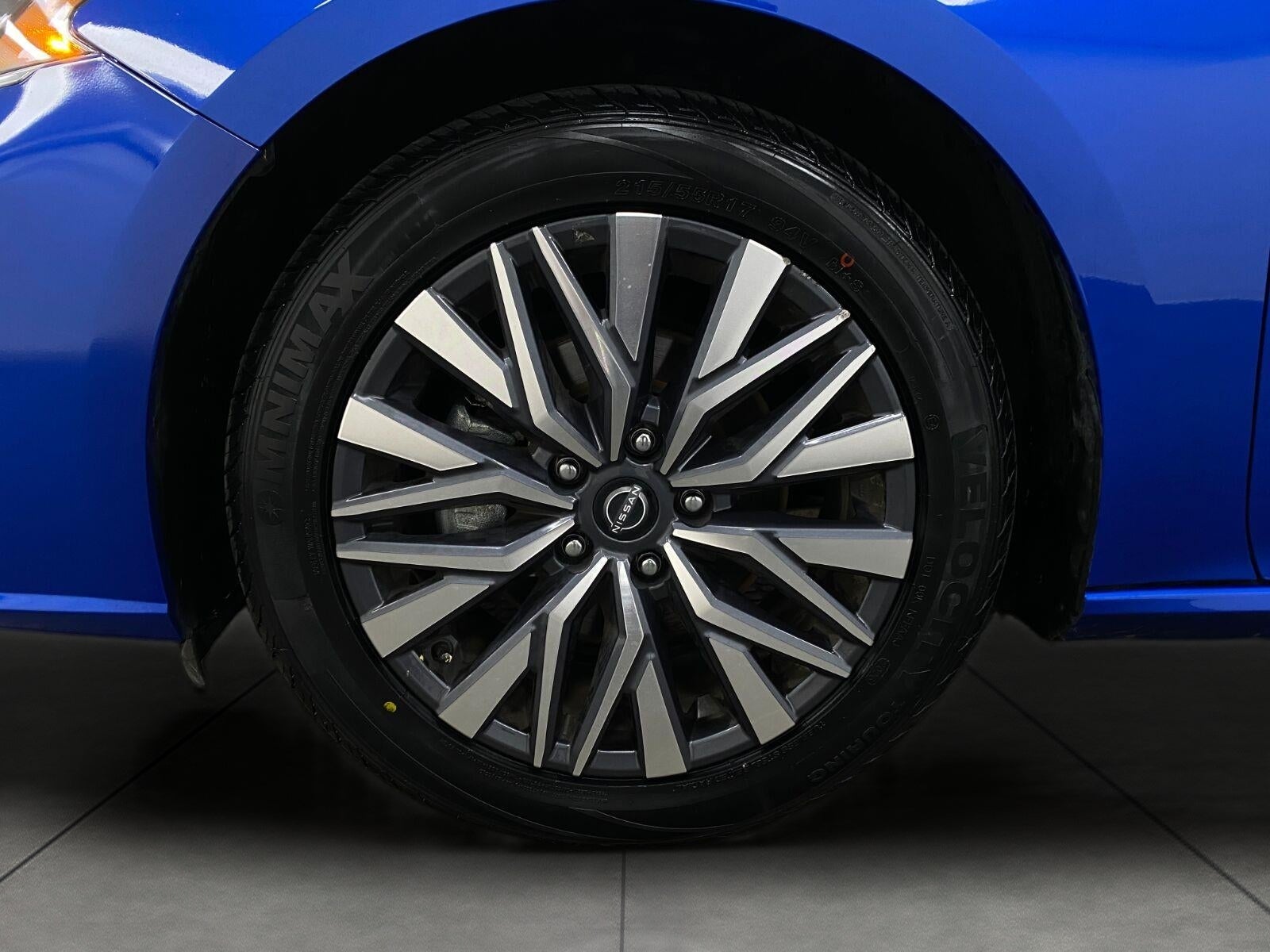 2025 Nissan Altima SV FWD
