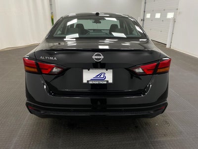 2025 Nissan Altima SV FWD
