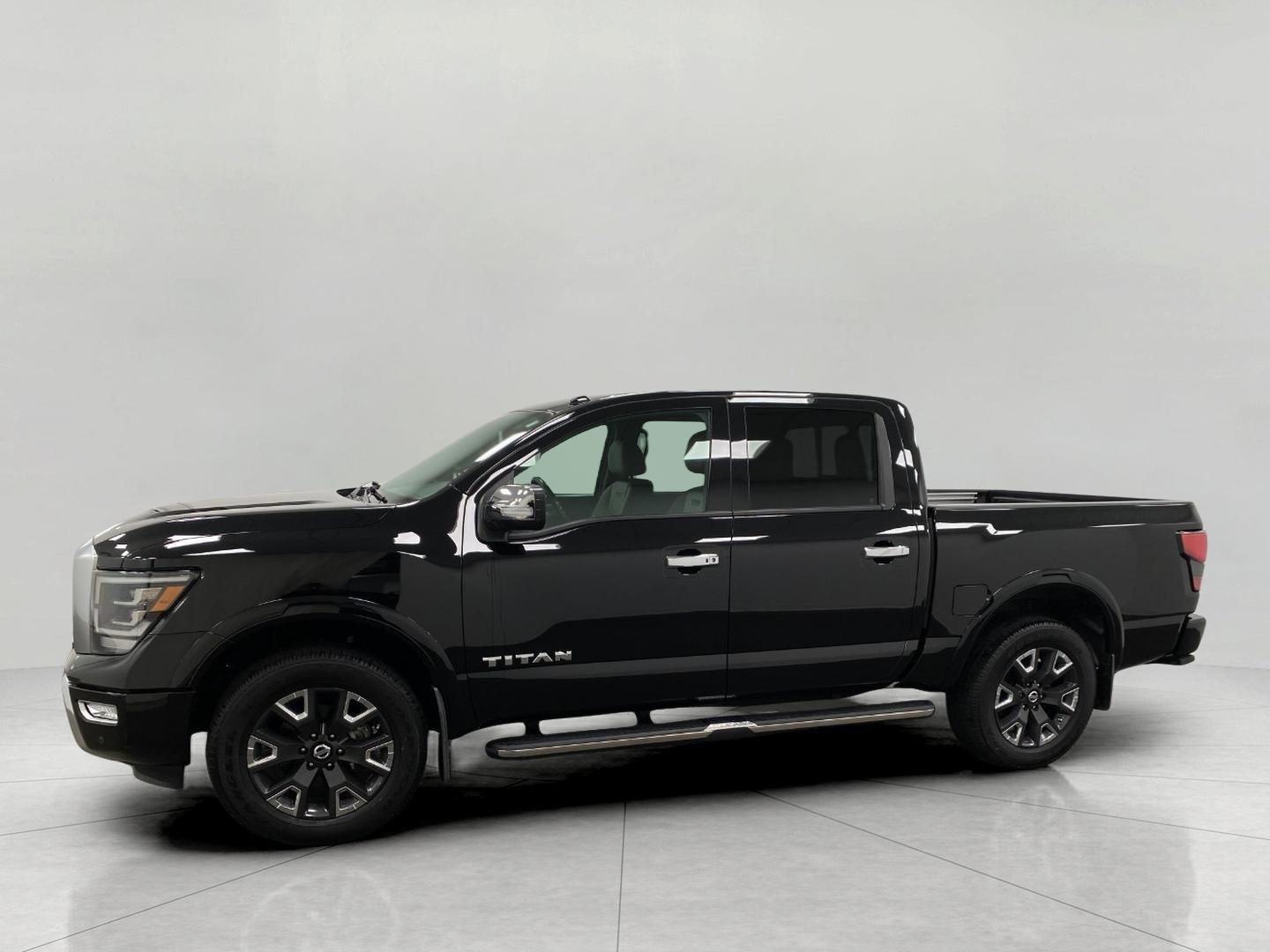 2021 Nissan Titan 4x4 Crew Cab Platinum Reserve