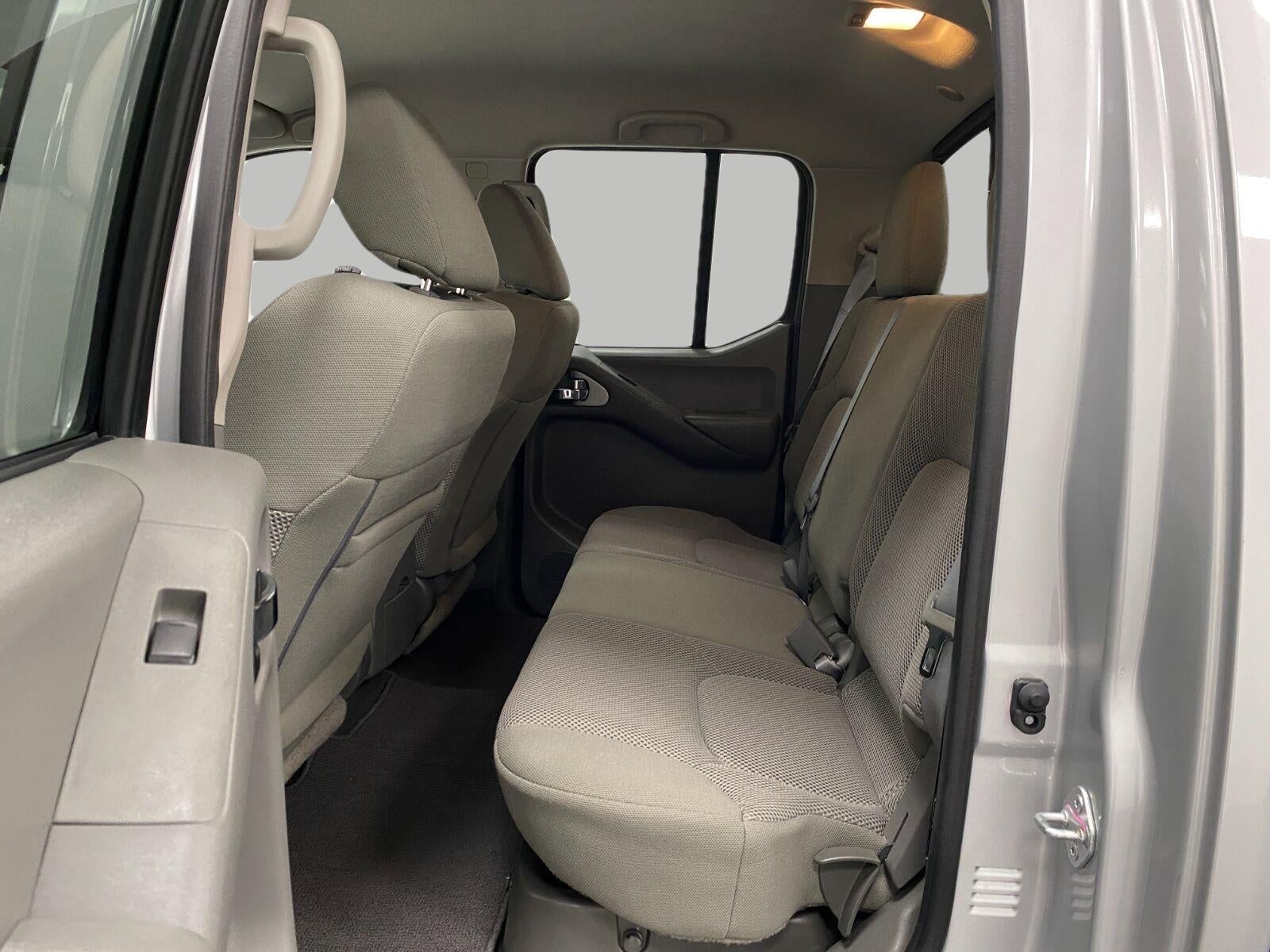 2021 Nissan Frontier Crew Cab 4x4 SV Auto
