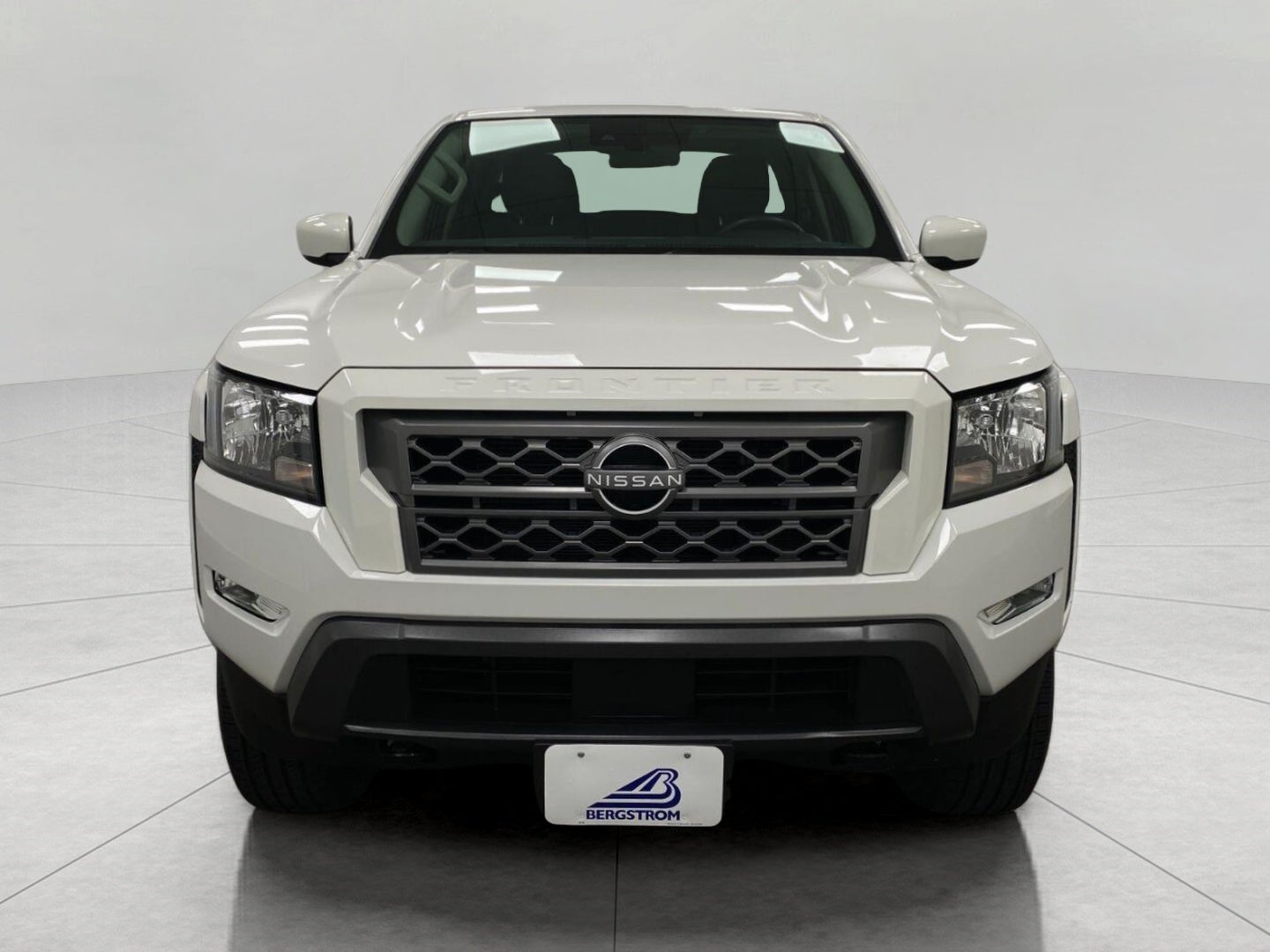 2023 Nissan Frontier Crew Cab 4x4 SV Auto