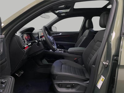2026 Volkswagen Atlas Cross Sport 2.0T SEL R-Line Black 4MOTION