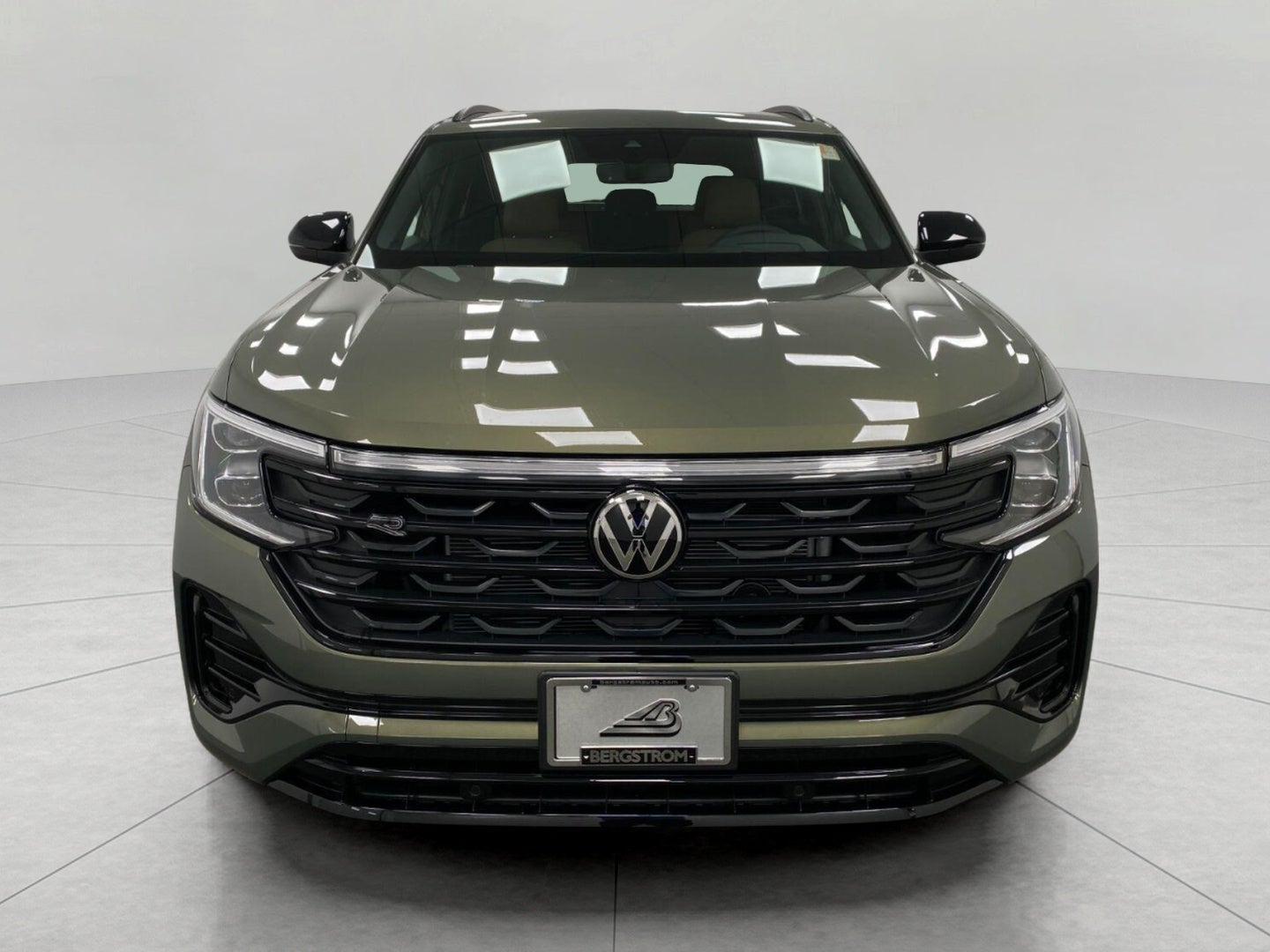 2026 Volkswagen Atlas Cross Sport 2.0T SEL R-Line Black 4MOTION