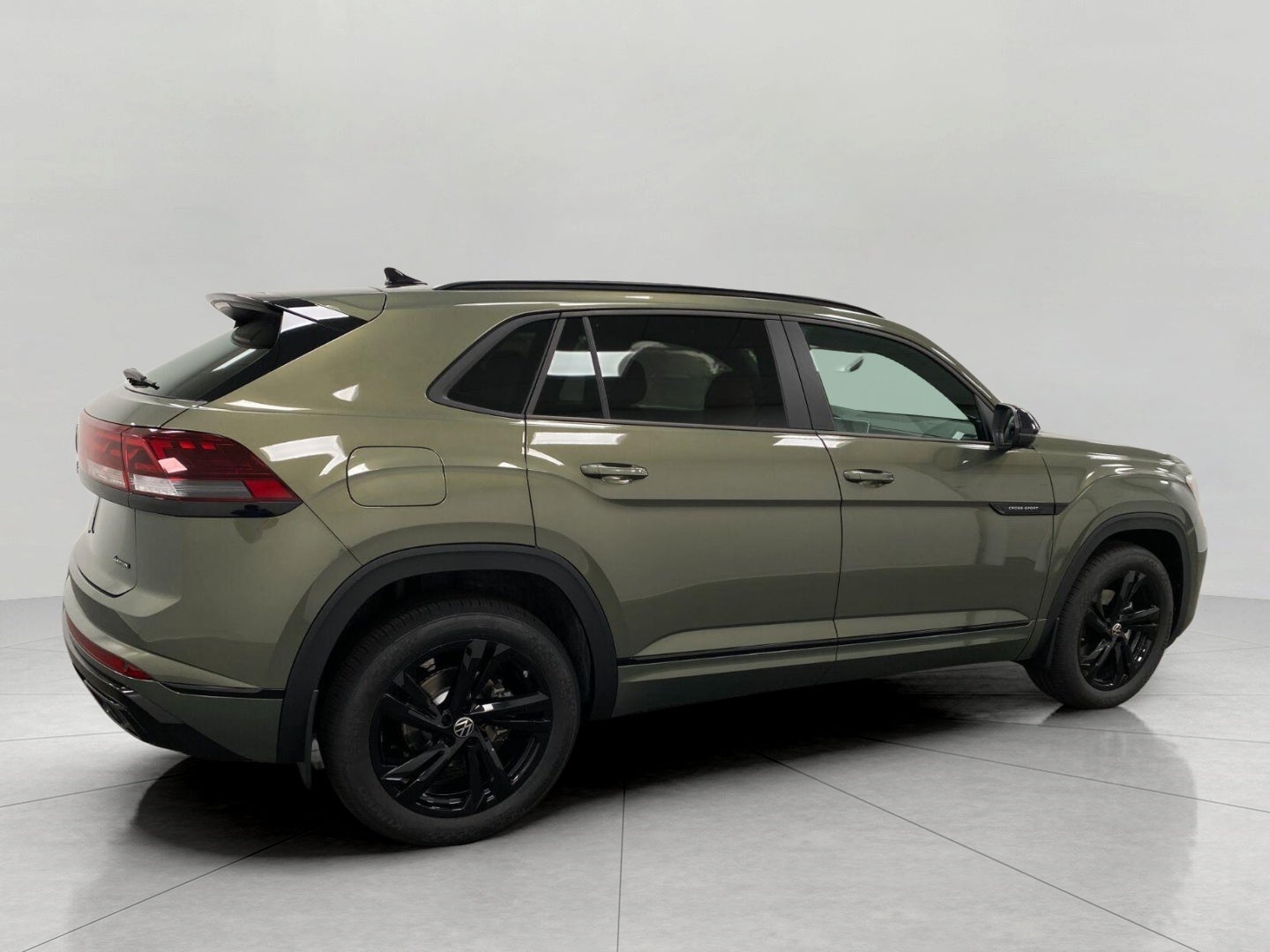 2026 Volkswagen Atlas Cross Sport 2.0T SEL R-Line Black 4MOTION