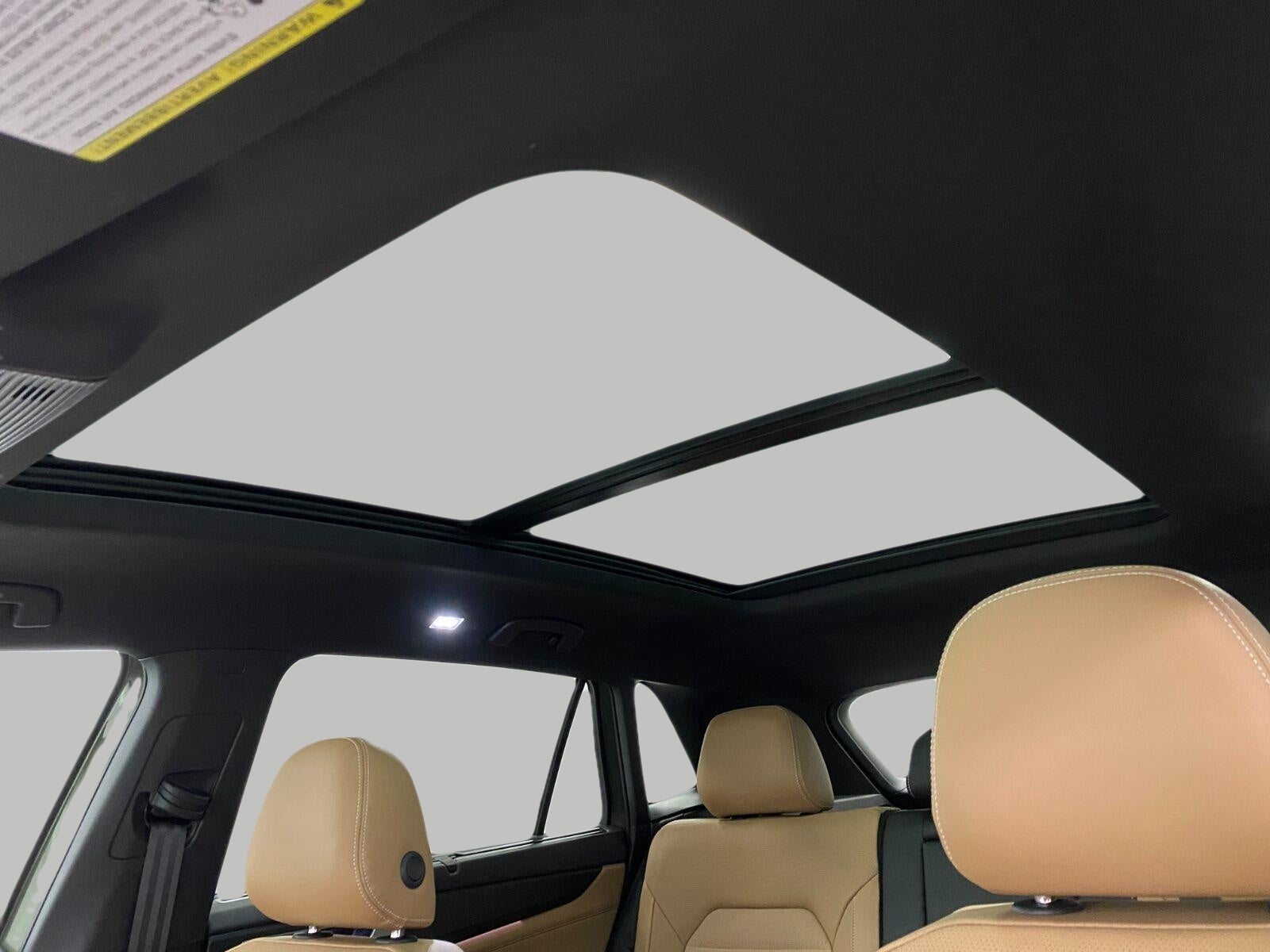 2026 Volkswagen Atlas Cross Sport 2.0T SEL R-Line Black 4MOTION