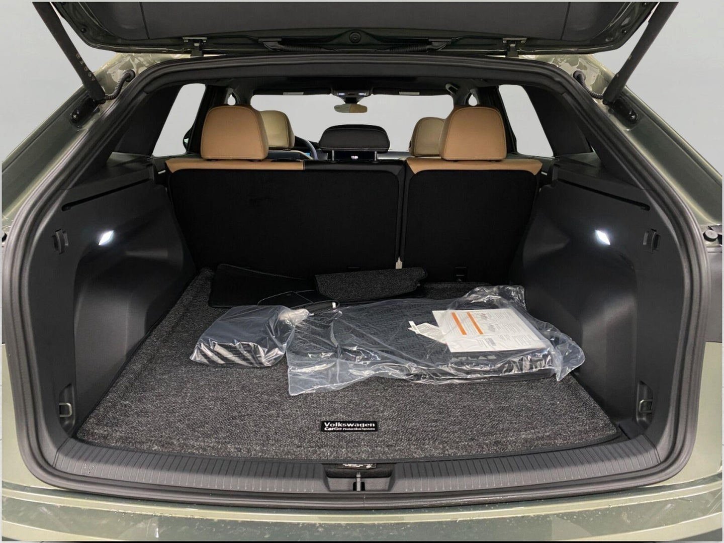 2026 Volkswagen Atlas Cross Sport 2.0T SEL R-Line Black 4MOTION