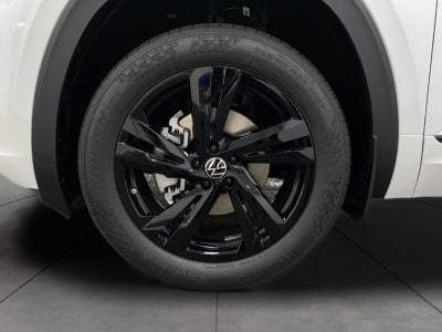 2026 Volkswagen Atlas Cross Sport 2.0T SEL R-Line Black 4MOTION