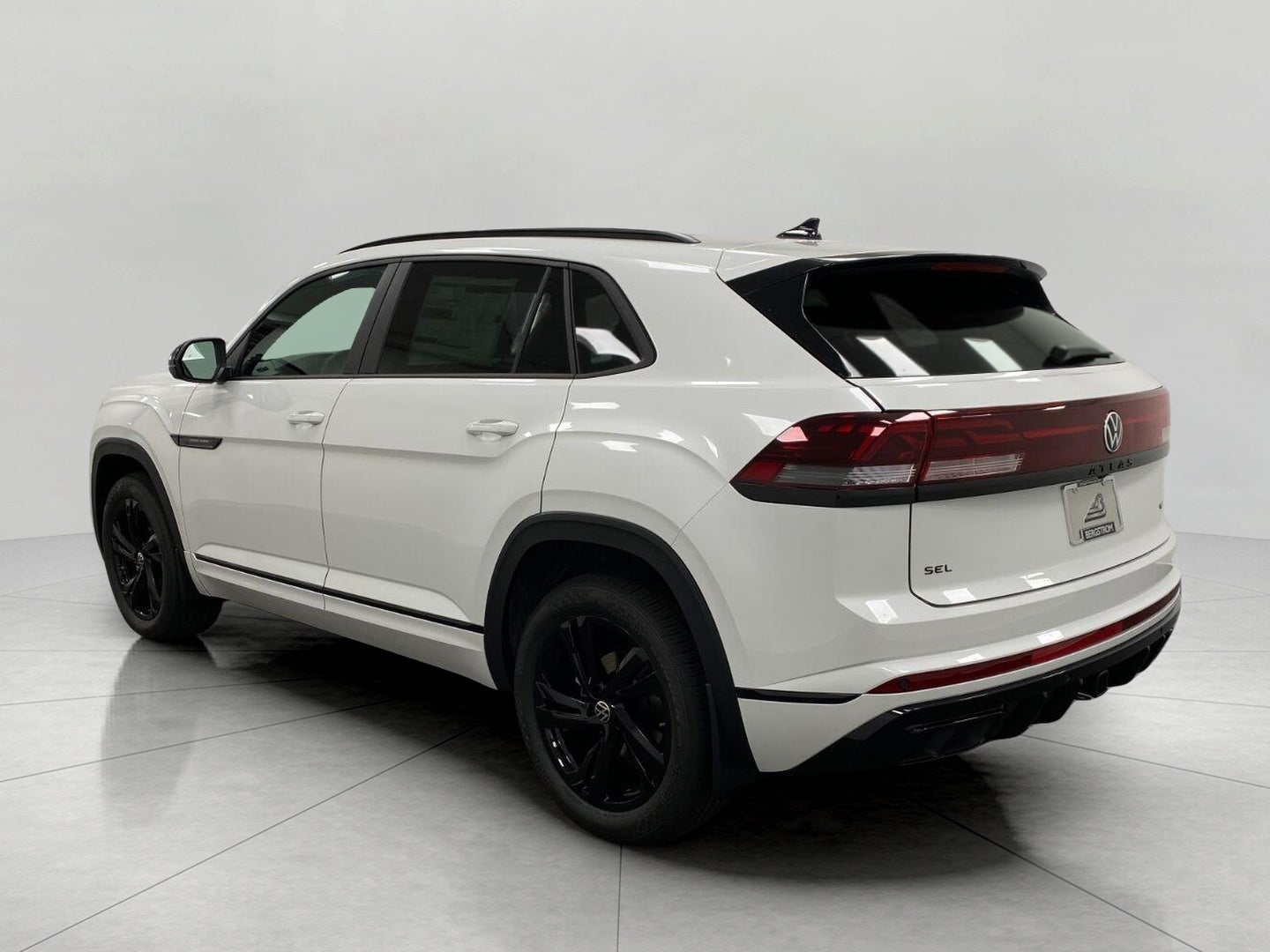 2026 Volkswagen Atlas Cross Sport 2.0T SEL R-Line Black 4MOTION