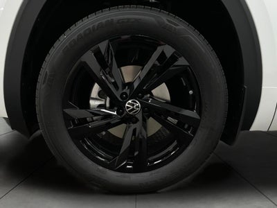 2026 Volkswagen Atlas Cross Sport 2.0T SEL R-Line Black 4MOTION