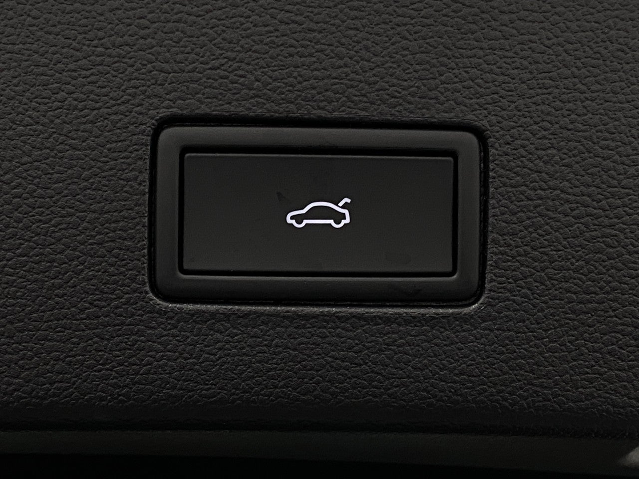 2026 Volkswagen Atlas Cross Sport 2.0T SEL R-Line Black 4MOTION