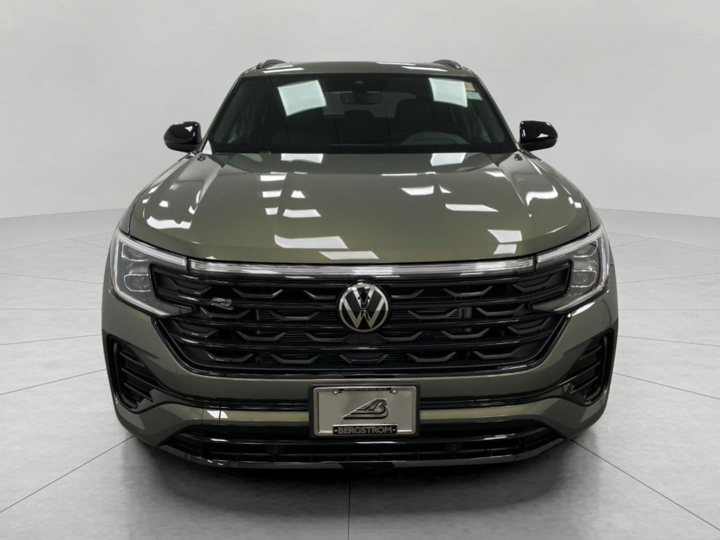 2026 Volkswagen Atlas Cross Sport 2.0T SEL R-Line Black 4MOTION