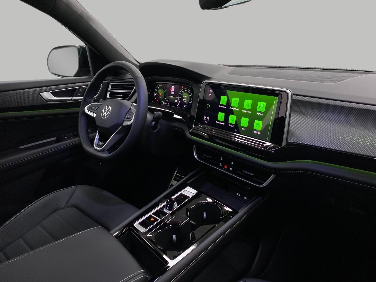 2026 Volkswagen Atlas Cross Sport 2.0T SEL R-Line Black 4MOTION