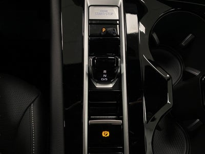 2026 Volkswagen Atlas Cross Sport 2.0T SEL R-Line Black 4MOTION