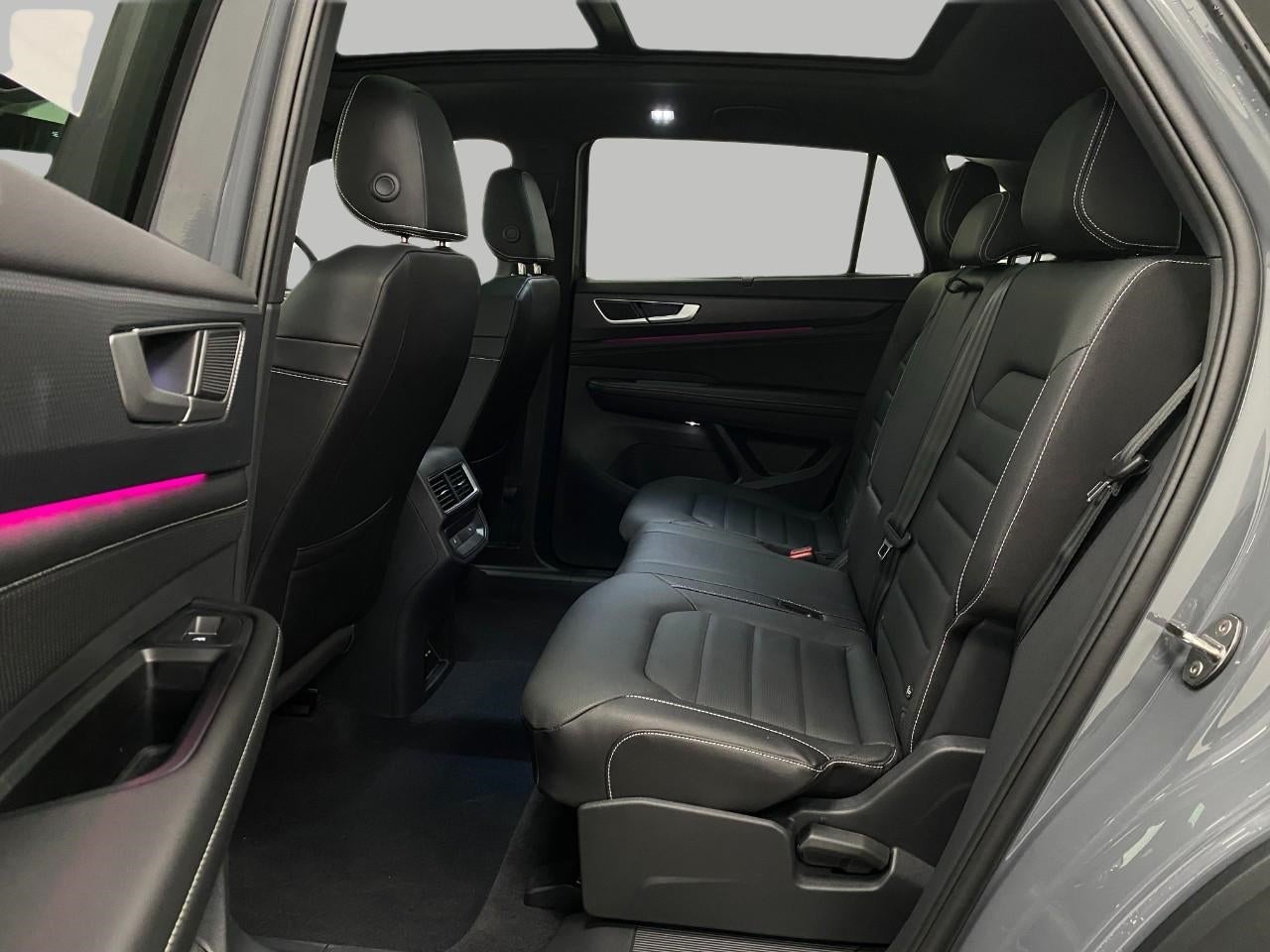 2026 Volkswagen Atlas Cross Sport 2.0T SEL R-Line Black 4MOTION