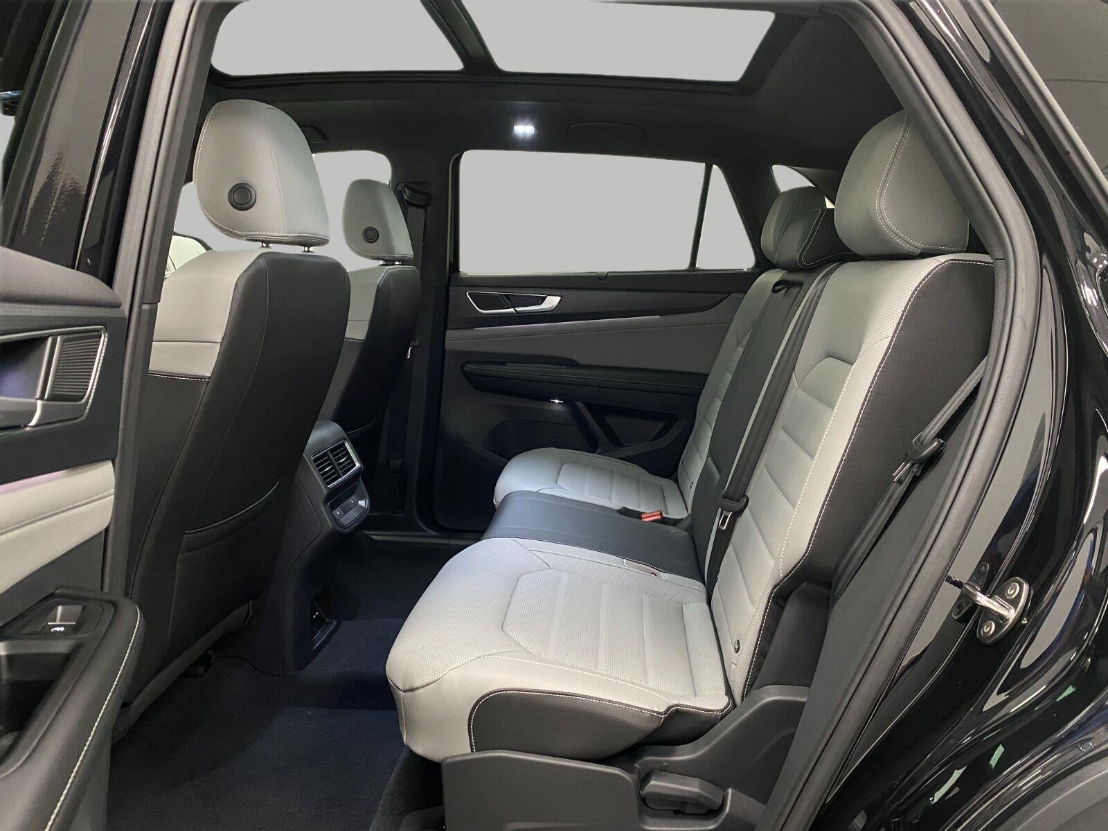 2026 Volkswagen Atlas Cross Sport 2.0T SEL 4MOTION