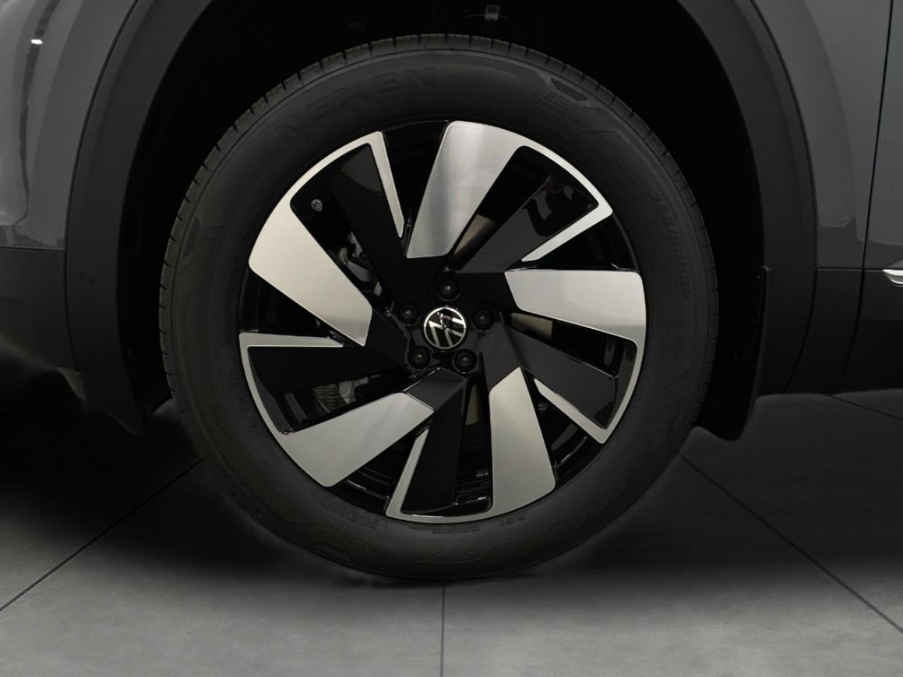 2026 Volkswagen Atlas Cross Sport 2.0T SEL 4MOTION