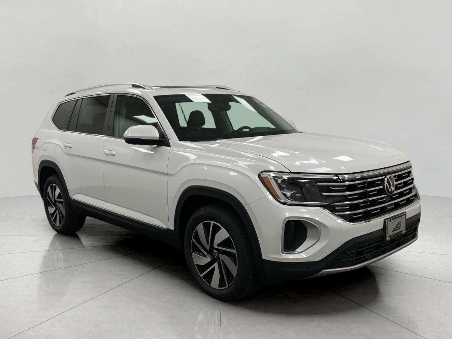 2026 Volkswagen Atlas 2.0T SEL 4MOTION's photo