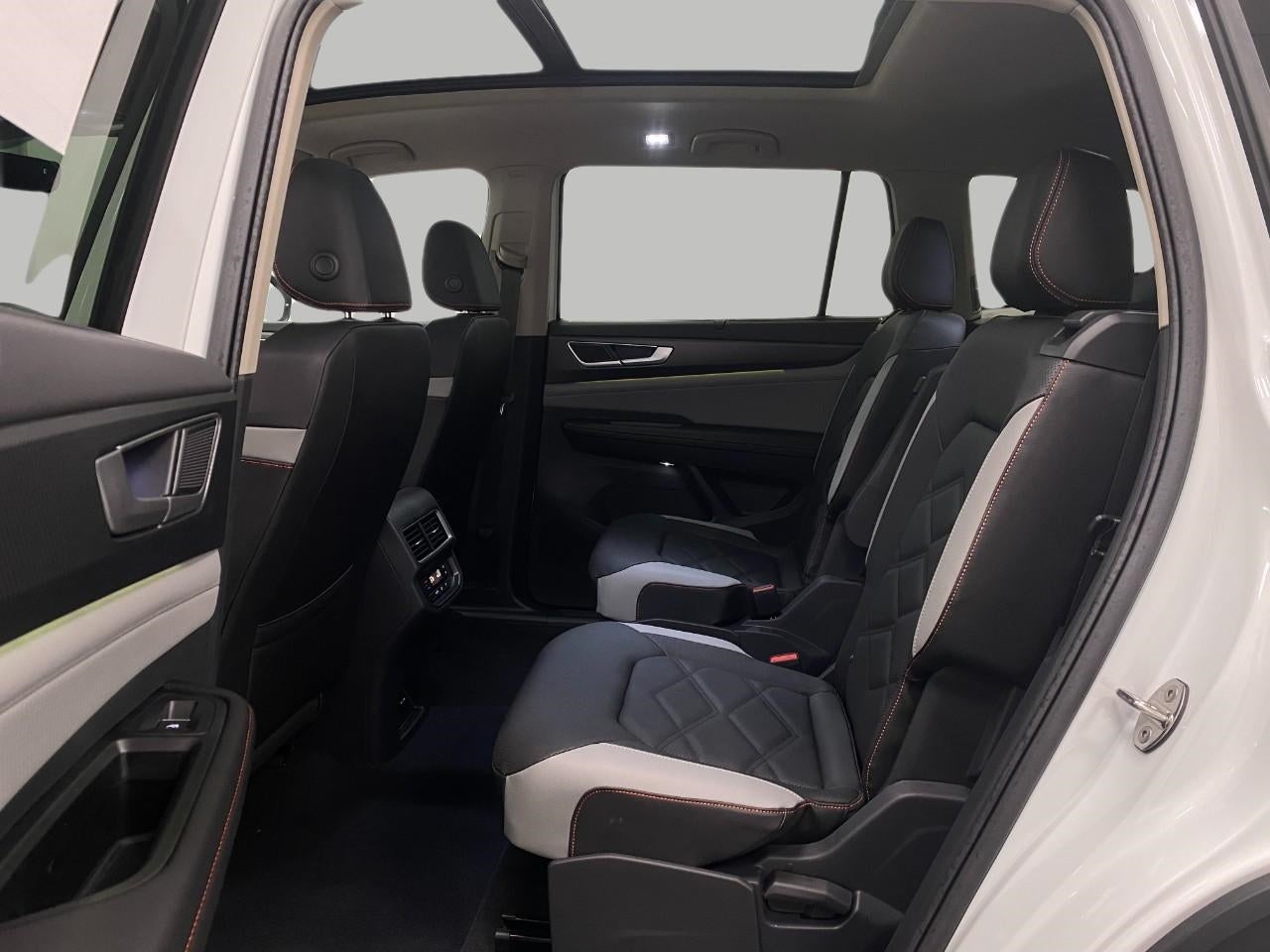 2026 Volkswagen Atlas 2.0T Peak Edition 4MOTION