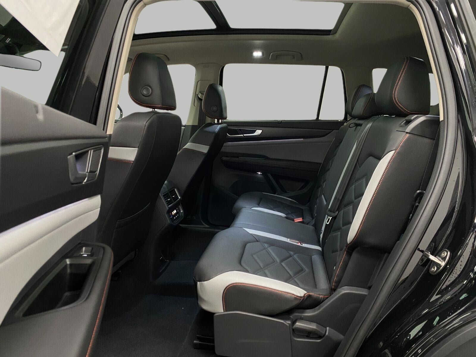 2026 Volkswagen Atlas 2.0T Peak Edition 4MOTION