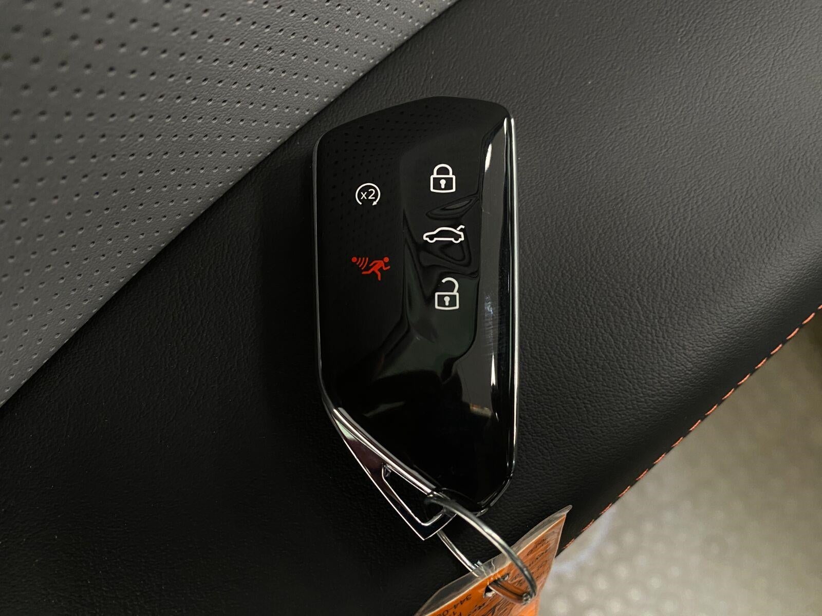 2026 Volkswagen Atlas 2.0T Peak Edition 4MOTION