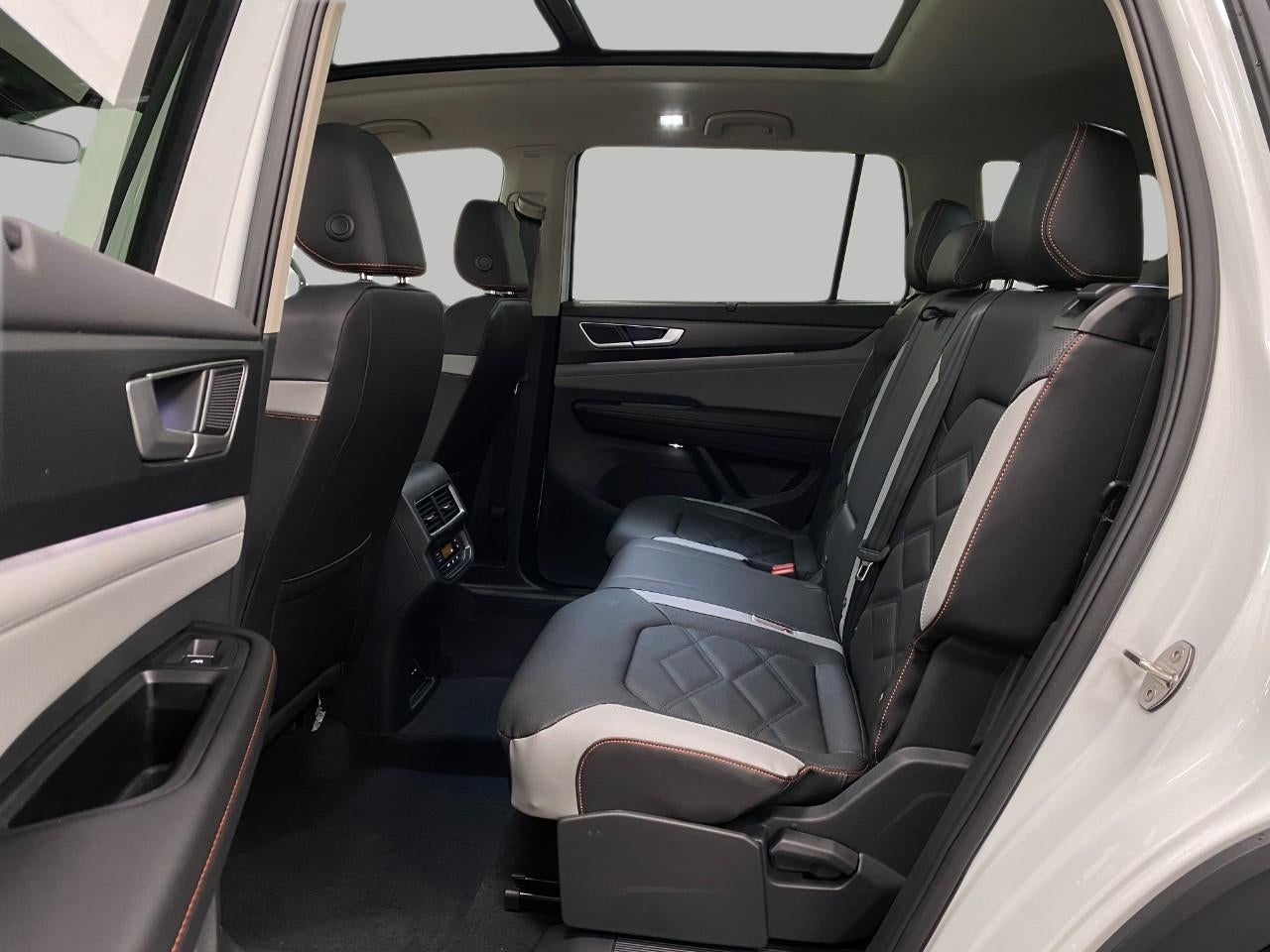 2026 Volkswagen Atlas 2.0T Peak Edition 4MOTION