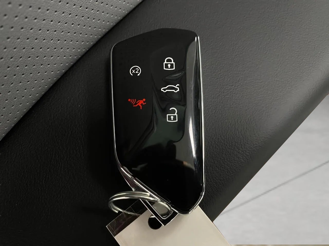 2026 Volkswagen Atlas 2.0T Peak Edition 4MOTION