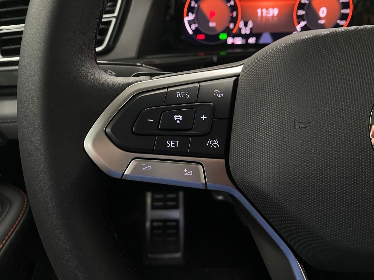 2026 Volkswagen Atlas 2.0T Peak Edition 4MOTION