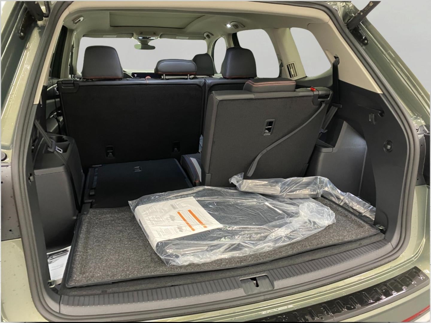 2026 Volkswagen Atlas 2.0T Peak Edition 4MOTION