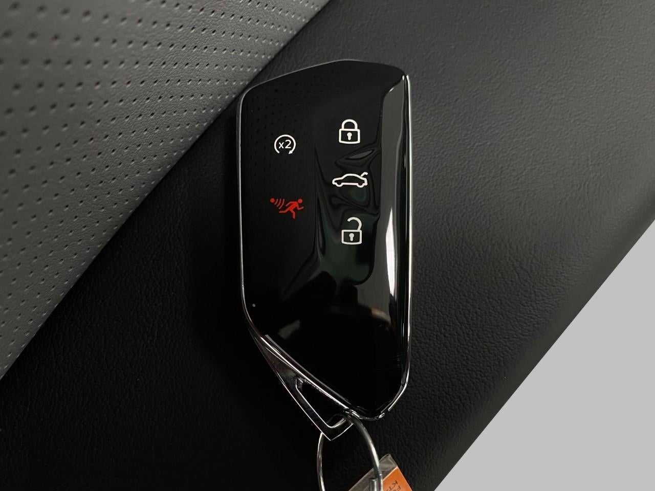 2026 Volkswagen Atlas 2.0T Peak Edition 4MOTION