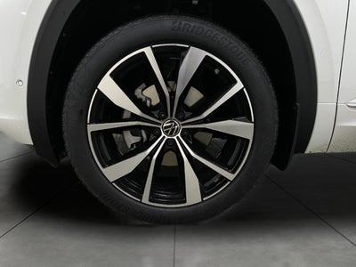2026 Volkswagen Atlas Cross Sport 2.0T SEL Premium R-Line 4MOTION