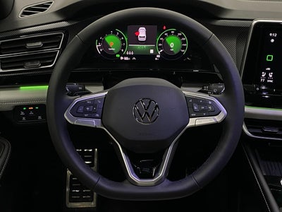 2026 Volkswagen Atlas Cross Sport 2.0T SEL Premium R-Line 4MOTION