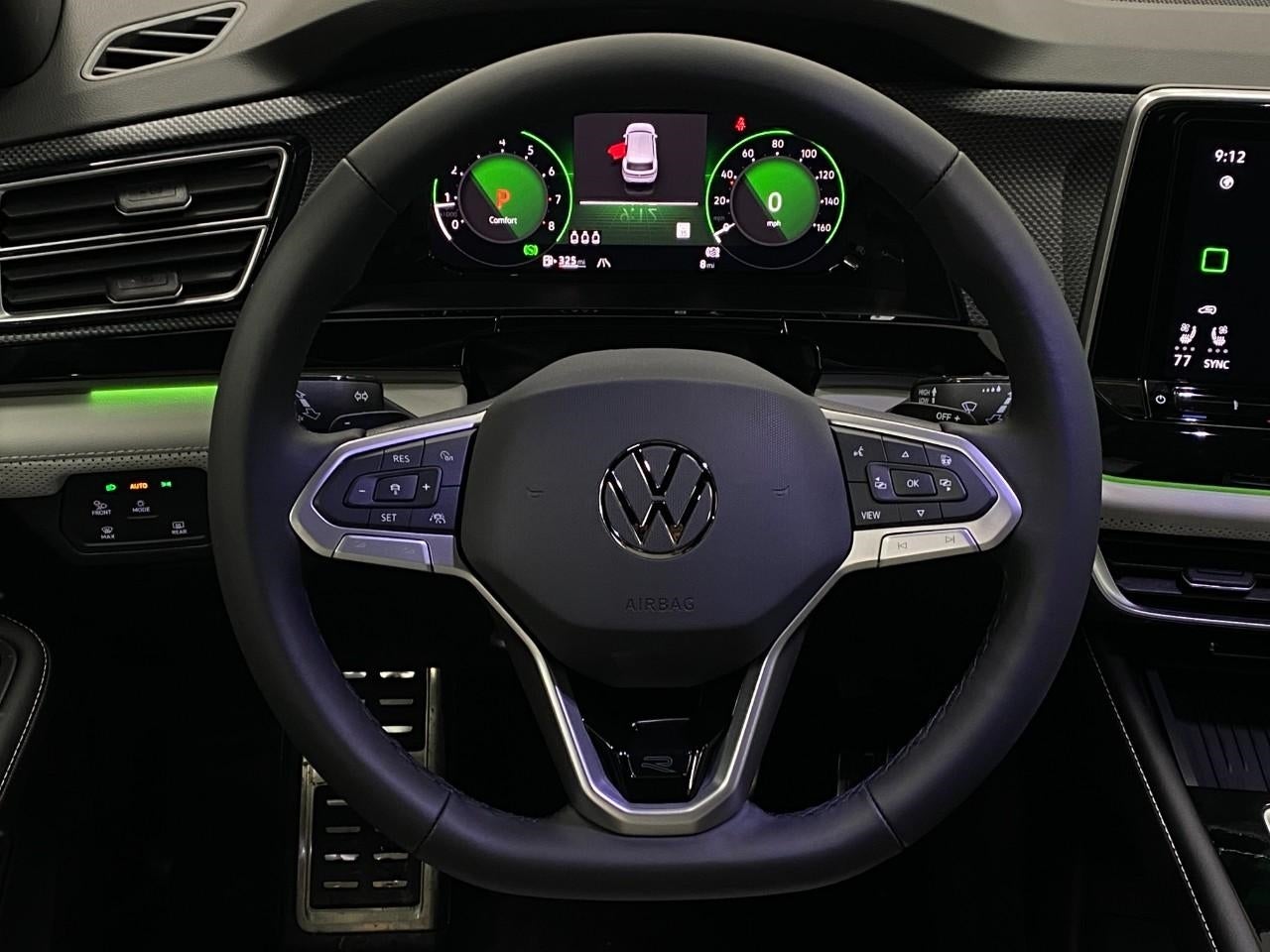 2026 Volkswagen Atlas Cross Sport 2.0T SEL Premium R-Line 4MOTION