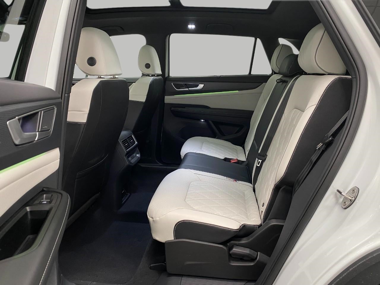 2026 Volkswagen Atlas Cross Sport 2.0T SEL Premium R-Line 4MOTION