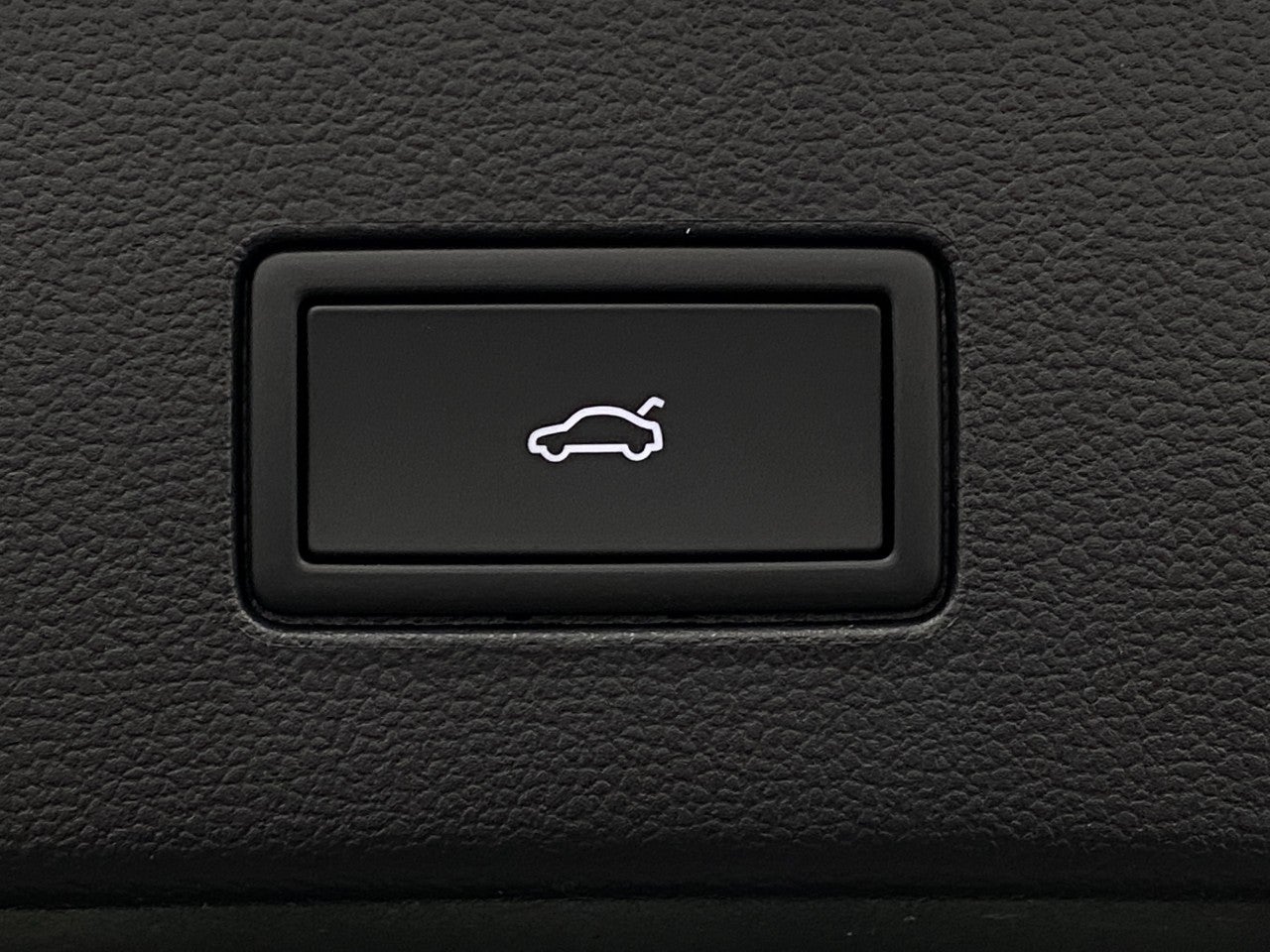 2026 Volkswagen Atlas Cross Sport 2.0T SEL Premium R-Line 4MOTION