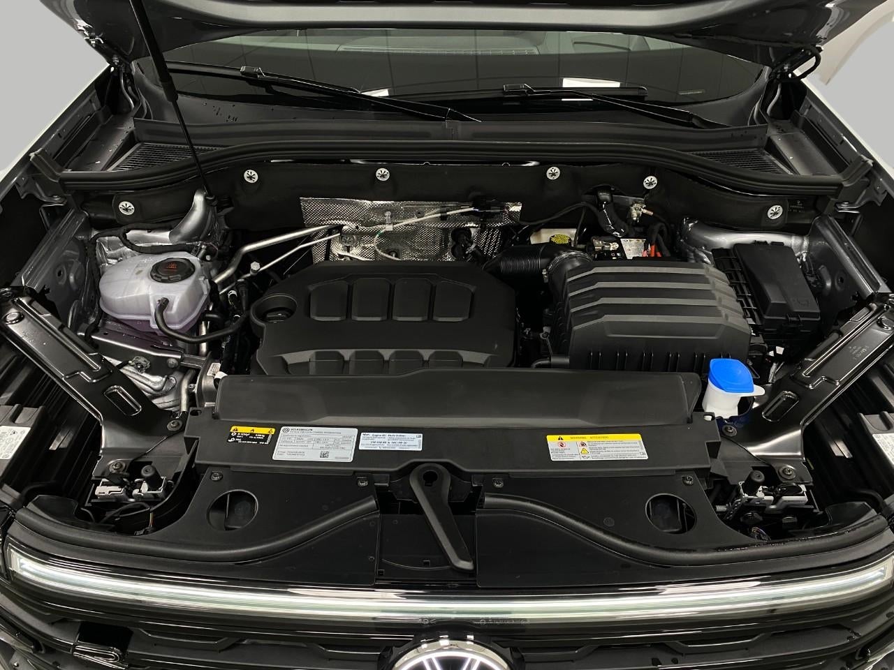 2026 Volkswagen Atlas Cross Sport 2.0T SEL Premium R-Line 4MOTION