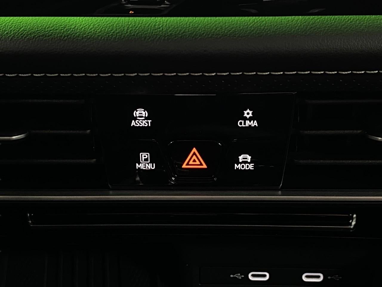 2026 Volkswagen Atlas Cross Sport 2.0T SEL Premium R-Line 4MOTION