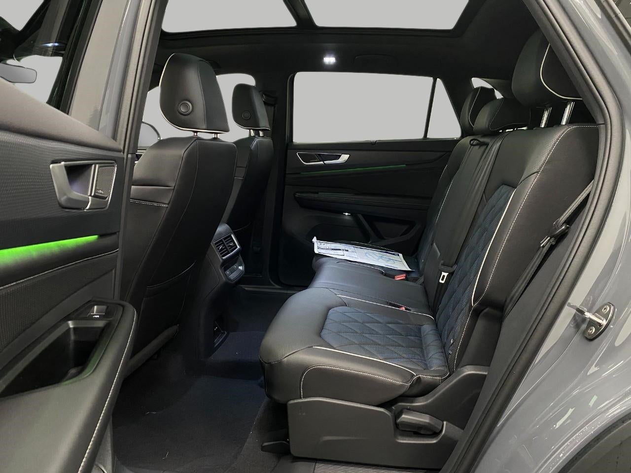 2026 Volkswagen Atlas Cross Sport 2.0T SEL Premium R-Line 4MOTION